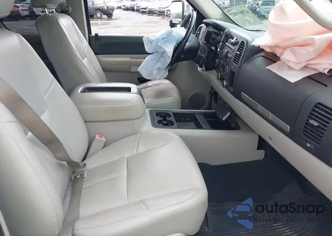 2008 Chevrolet Silverado 1500 Lt2 from USA, damaged, VIN 2GCEK19J381217267